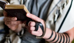 סדר הנחת תפילין